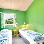 Gravers - 100m From The Sea By Interhome Bøtø By
