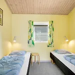 Gravers - 100m From The Sea By Interhome Tatil Evi Bøtø By