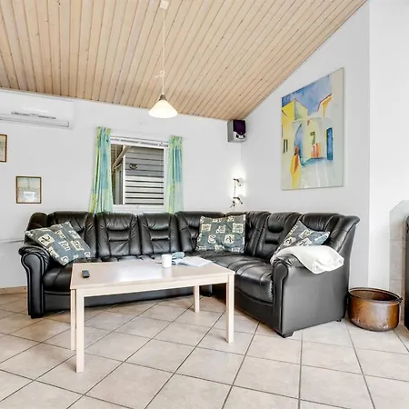 Tatil Evi Gravers - 100m From The Sea By Interhome