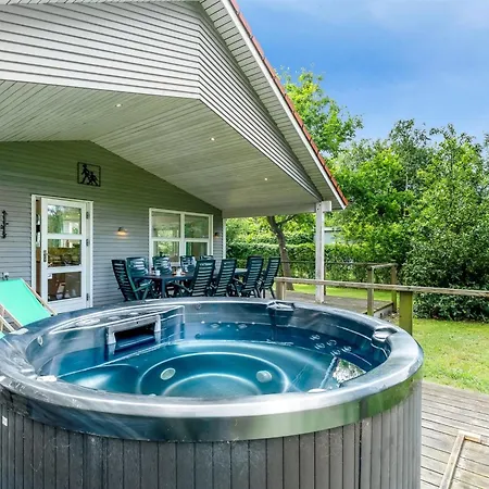 Gravers - 100m From The Sea By Interhome Bøtø By
